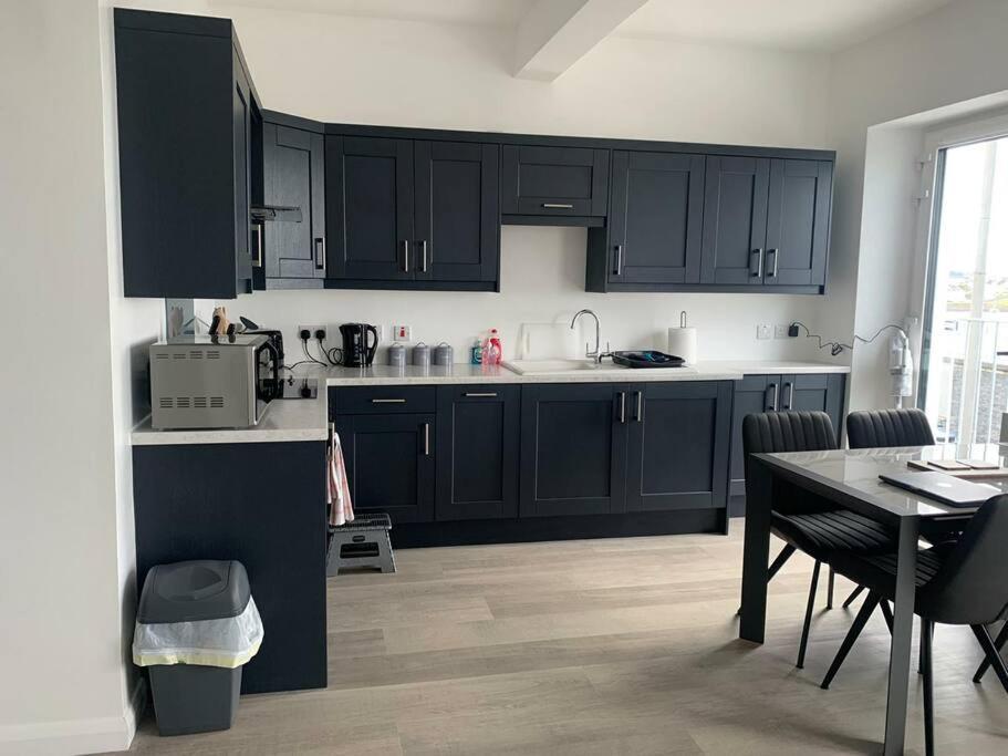 Modern Apartment With Sea Views Portrush Ngoại thất bức ảnh