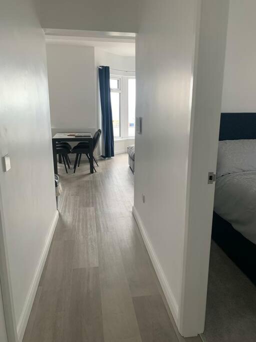 Modern Apartment With Sea Views Portrush Ngoại thất bức ảnh
